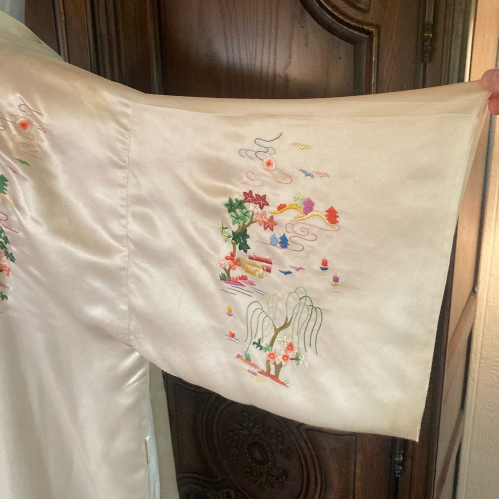 1920s vintage embroidered kimono style robe - Picture 7 of 16